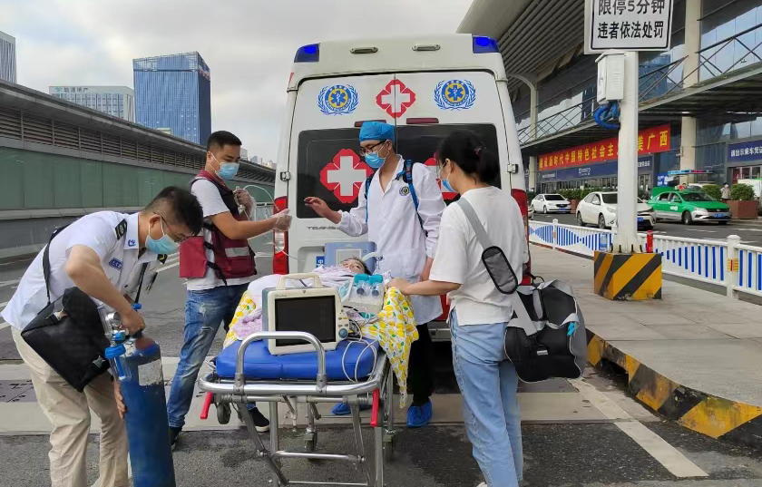 右玉县救护车出租公司