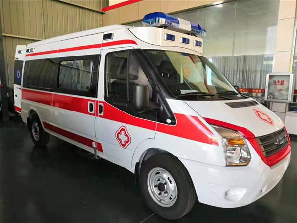 右玉县福特V362救护车